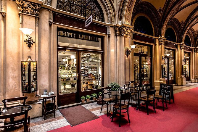 PRIVATE TOUR: From Prague to stunning Vienna with local guide - What The Free Admissions Mean For Your Budget