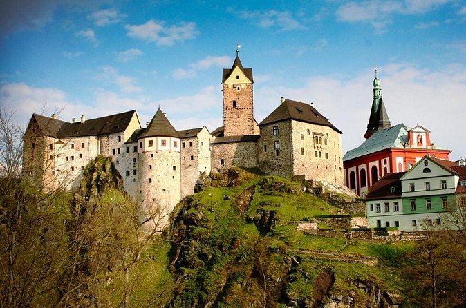 Private Tour: Karlovy Vary And Loket Castle Day Trip from Prague - Price and value: what you are paying for