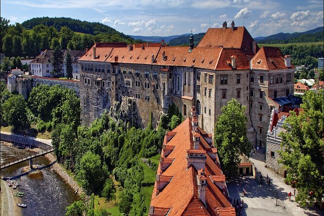 Private Tour: Salzburg, Hallstatt & Hluboka – Return to Prague - Timing, comfort, and the small details that can make or break the day