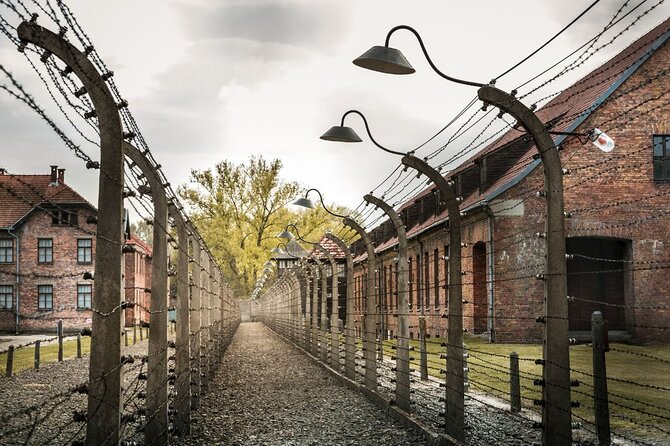Private Tour to Auschwitz from Prague - Key highlights before you go