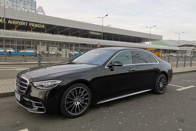 Private Transfer from Prague Airport to Prague City Hotels 1 - 3 pax - When flights change, this is built for the real world