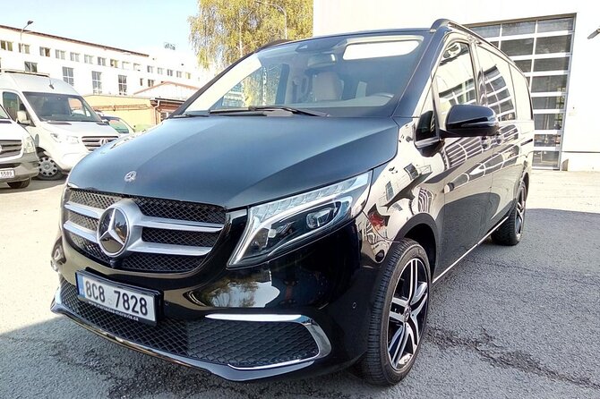 Private Transfer from Prague Airport to Prague City Hotels 1 - 7 pax - Small concerns to keep in mind, based on the less common notes