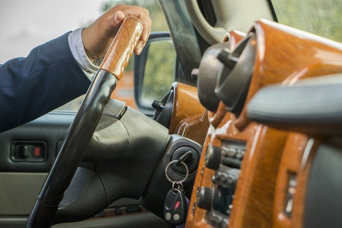 Private Transfer from Prague Airport to Prague Hotels - Key points to know before you book