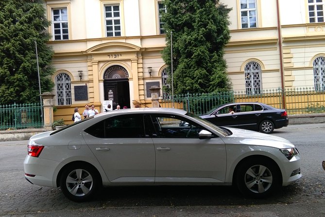 Private Transfer from Prague Airport to the City Centre - Taxi-Like Convenience, But Without the Airport Waiting Hassle