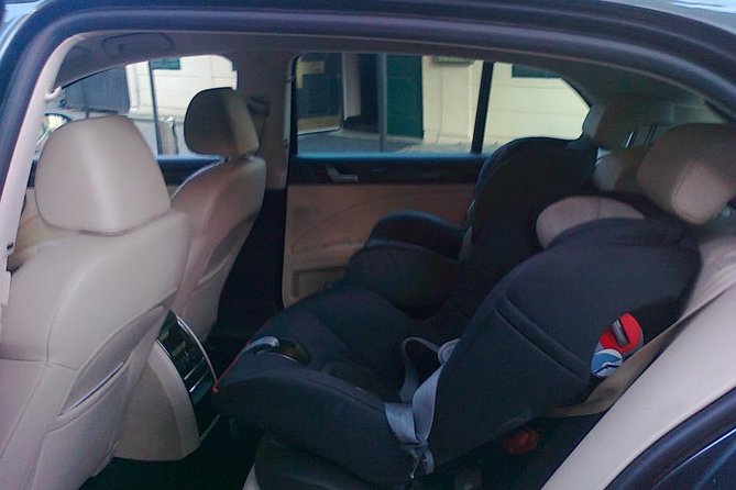Private Transfer from Prague Airport to the City Centre - Drop-Off in Central Prague and Getting Started Immediately