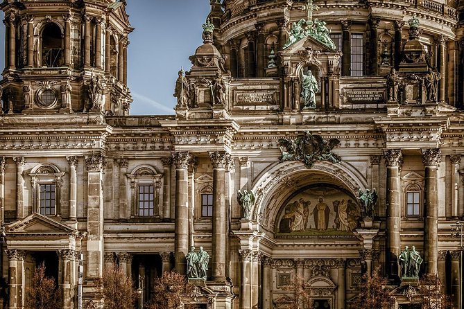 Private Transfer from Prague to Berlin, Hotel-to-hotel, English-speaking driver - Group size and family needs: infant seats, and who this fits best