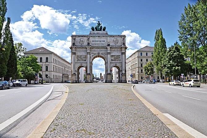 Private Transfer from Prague to Munich, Hotel-to-hotel, English-speaking driver - Vehicle choice and luggage: match the car to your suitcases