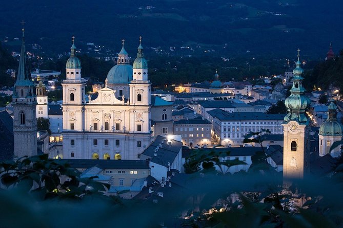 Private Transfer from Prague to Salzburg with 2h of Sightseeing, Local Driver - Why the Driver Experience Matters (Even Without a Licensed Guide)