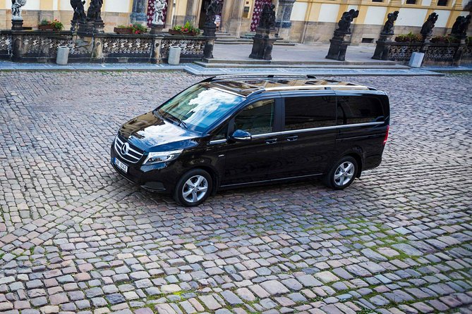 Private transfer from Prague to Vienna via Cesky Krumlov - Who This Transfer Suits Best