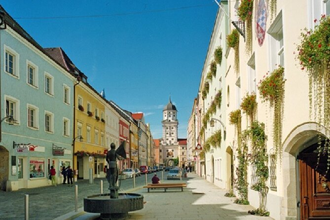 Private Transfer from Prague to Vilshofen with stop in Č.Krumlov or Hluboká - Key things I think you should notice