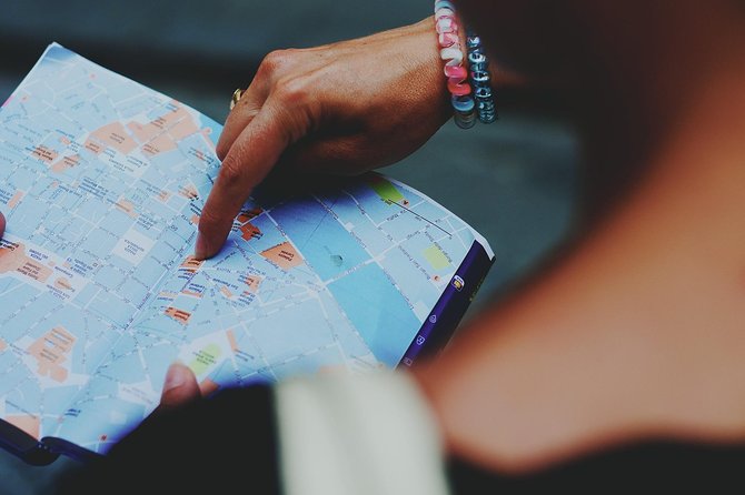Private Transfer from Prague to Warsaw with 2h of Sightseeing - Vehicle comfort and luggage: pick the right size for your group