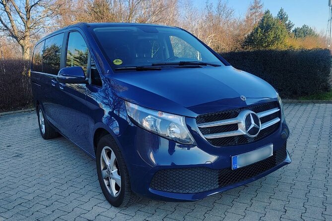 Private Transfer in Mercedes V-Class Minivan - Key points before you book