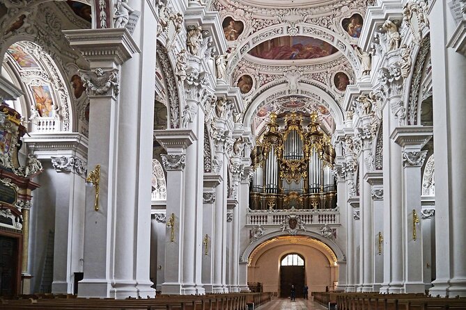 Private Transfer Prague–Passau: Car/Van (1–7) via Český Krumlov - Who should book this transfer, and who might skip it