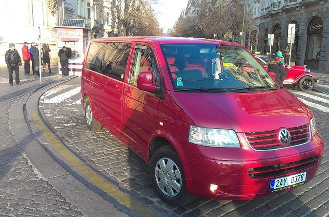 Private Transfer to Budapest from Prague - Door-to-door pickup in Prague, hotel or airport