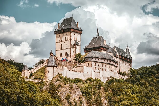 Private trip from Prague to Pilsen Brewery-Karlstejn Castle Stop - What to expect from the brewery timing (and how to avoid the “too much beer, too fast” problem)