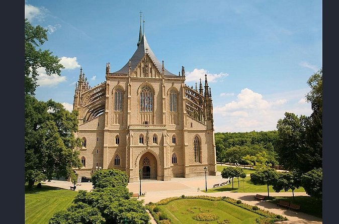 Private Trip to Kutna Hora and Sedlec from Prague - Comfort, Pace, and What Your Group Size Means