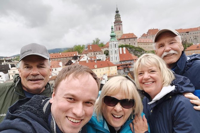 Private UNESCO Český Krumlov Trip from Prague with Local Guide - Best viewpoint, then 2 hours to do it your way