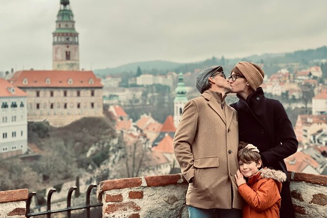 Private UNESCO Český Krumlov Trip from Prague with Local Guide - Getting to Cesky Krumlov from Prague, without the stress