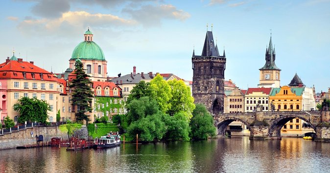 Private Walking tour: From Charles Bridge to Prague Castle - Key reasons this tour is worth your time
