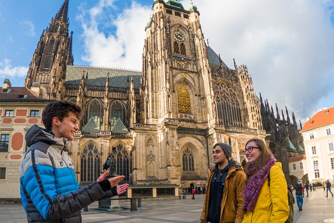 Private Walking tour: From Charles Bridge to Prague Castle - From Charles Bridge to Prague Castle square, the route that makes sense