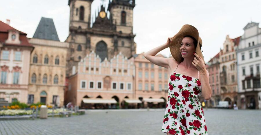 Romantic Photoshoot Experience for Couples in Prague - What Your Photographer Actually Does During the Shoot