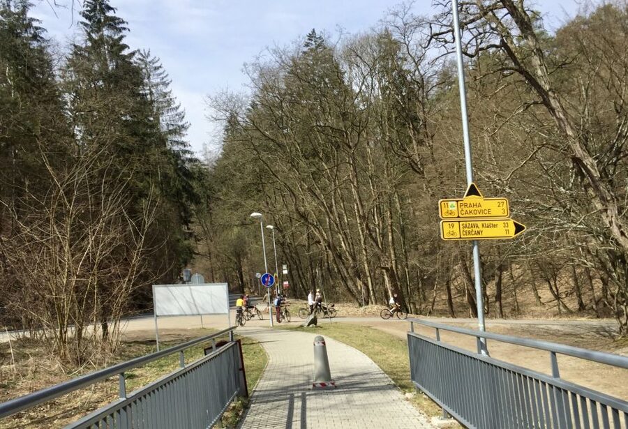 Self-Guided Bike Tour to Unetice Brewery - The Vltava River northbound: where the miles start to feel easy