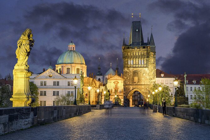 Semi Private Experience of Old Town, Charles Bridge and Prague Castle with local - Price and What You Get for About 3 Hours