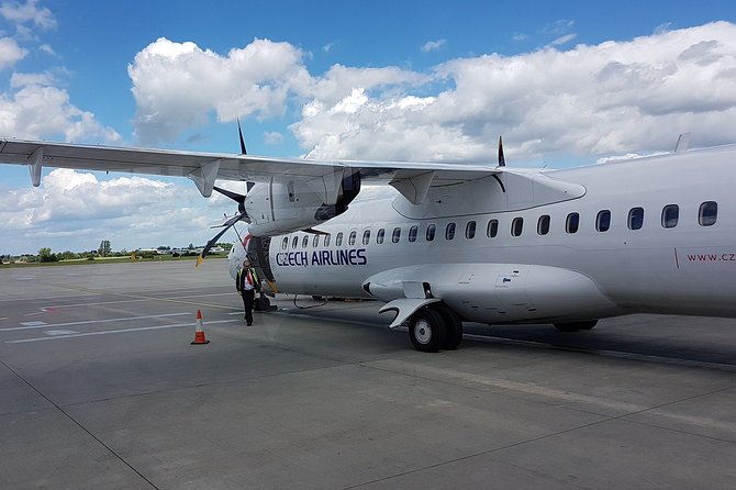 Shared Departure Transfer: Prague Hotel to Prague Airport - Key Points You Should Know Before You Go