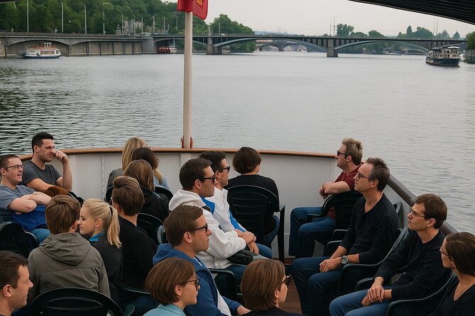 Shared Prague Vltava Boat Trip with drinks included - Group size, English service, and how the cruise likely feels