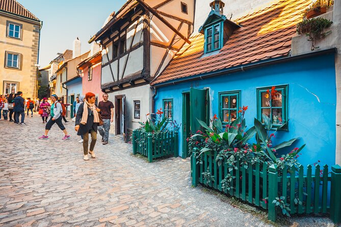 Skip the line: Prague Castle Interiors Tour with Local Guide - Price value check for a Prague Castle interiors day