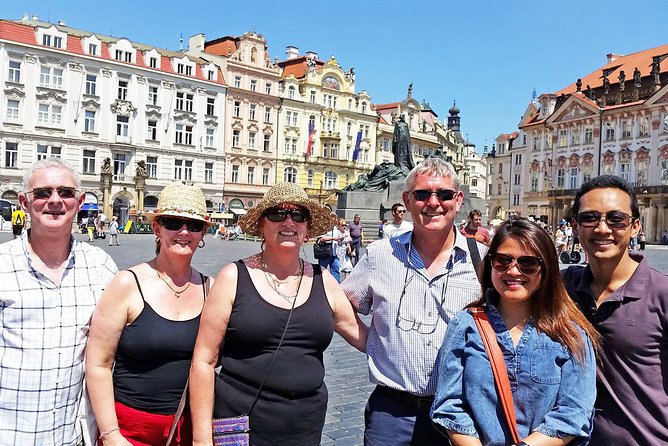 Small Group Prague Old Town and Jewish Quarter Walking Tour - Oldest market vibes at Havelská Street Market and the cake moment