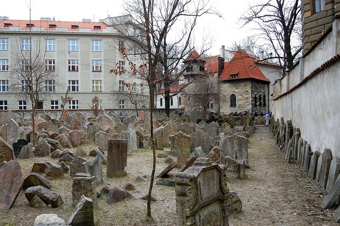 Small-Group Tour through the History of Jewish Prague - Prague’s Jewish Old Town in 90 minutes