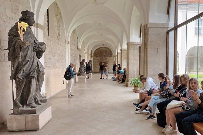 Strahov Treasures The Timeless Library and Art Experience - Loreta Praha in Loretánské náměstí, Baroque Pilgrimage Without the Rush