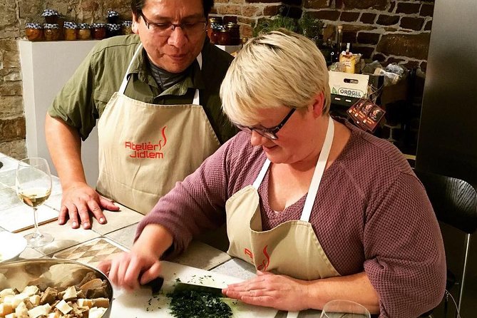 Taste, Cook and Dine Traditional Czech - The Evening Setup: Where to Go and How It Feels