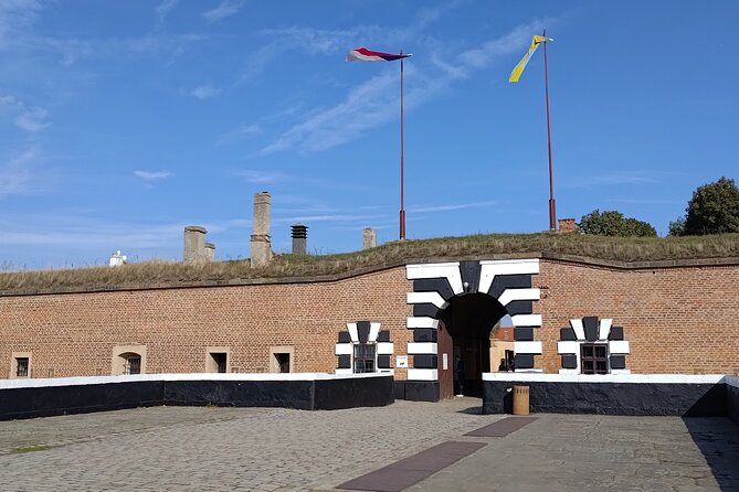 Terezin: Private Half-Day Tour from Prague - Hlavni Pevnost: climbing the Main Fortress walls and finding off-route spots