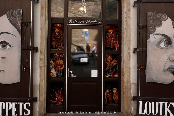 The Best of Prague: Private Half-Day Walking Tour - Meeting at the Astronomical Clock area, then getting your bearings in Old Town