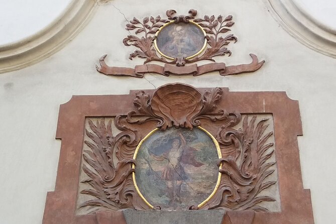 The House Signs of Old Prague: A Self-Guided Audio Tour - House signs in Old Prague: the street-level “read me” guide