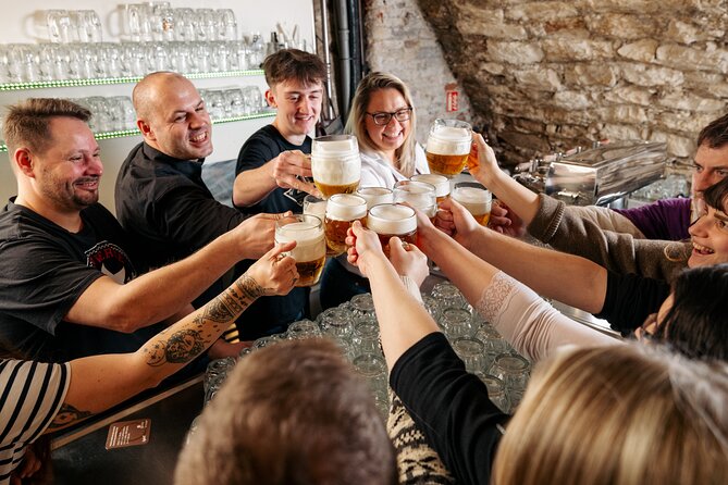 The School of Beer: Traditional Czech Art of Pouring Beer - Meeting Point, Timing, and the Small-Group Advantage