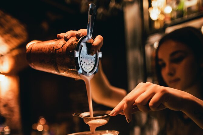 Thursday Night Stand Up Comedy at Kontakt Bar - How the Included Reserved Seat Changes the Experience