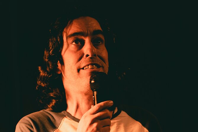 Thursday Night Stand Up Comedy at Kontakt Bar - Stop at Kontakt Bar: What the Open Mic Stand-Up Night Is Like