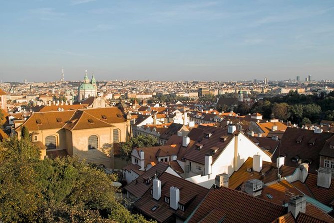 Ultimate Prague - Old Town Square and the Astronomical Clock Moment