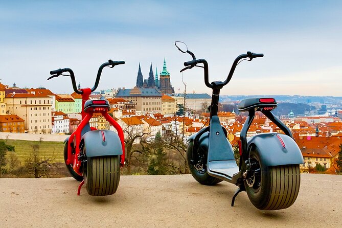 Viewpoints & Castle tour on SCROOSER - Malá Strana start: gearing up and setting the pace