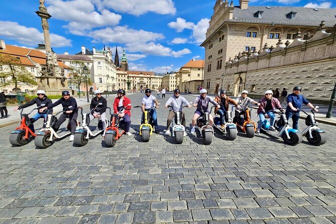 Viewpoints & Castle tour on SCROOSER - Ending with Prague Castle and the Petrín viewpoint game