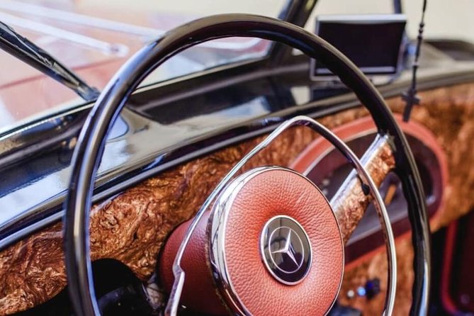 Vintage Cars Prague - Grand City Tour 150min / 1-6 pers. 2,5hrs - An Exclusive Street and a Classic Prague Photo Loop