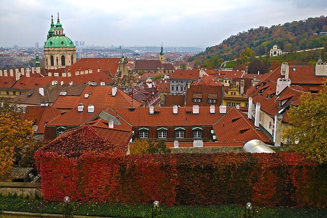Walking through ages: 11th to 21st century, Prague flavoured - Lesser Town and Malostranské náměstí: baroque atmosphere plus real walking comfort