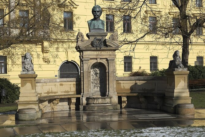 Walking Tour in New Town with Operation Anthropoid (WWII) - Jan Palach and Jan Zajíc: memorials and the communism era