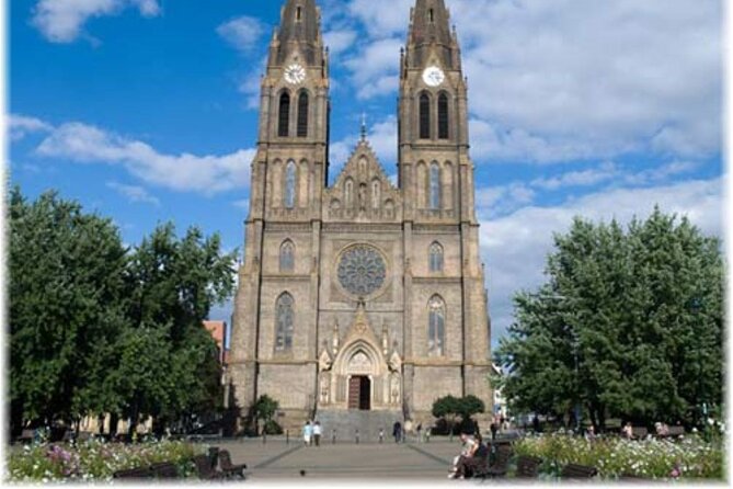 Walking Tour in New Town with Operation Anthropoid (WWII) - New Town town hall, hanging figures, and writer memorials