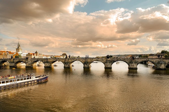 Welcome to Prague - Private Tour with Licensed Guide - Key highlights you will feel right away