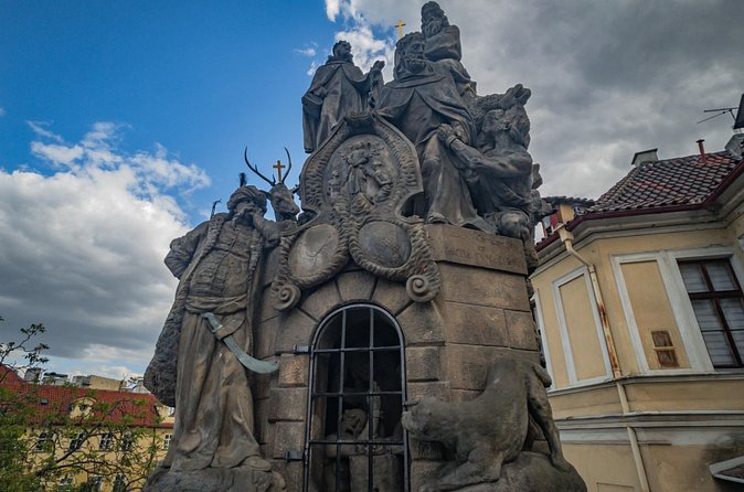 Welcome to Prague - Private Tour with Licensed Guide - What is included, what you pay for, and how to use the reading list